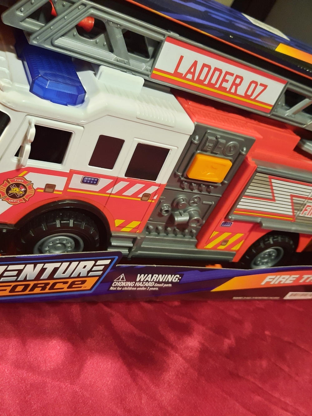 Adventure Force Ladder Fire Truck Toy Working siren & Horn